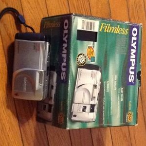 Olympus D-360L Filmless Digital Camera